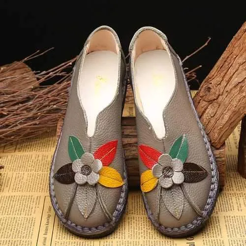 SOCOFY Retro Soft Sole Flower Flat Loafers