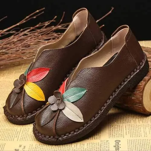 SOCOFY Retro Soft Sole Flower Flat Loafers